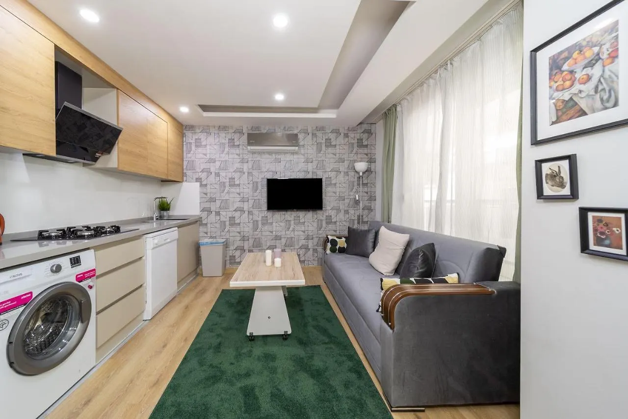 Modern And Cozy Apartment With Central Location And Balcony In Muratpasa, אנטליה