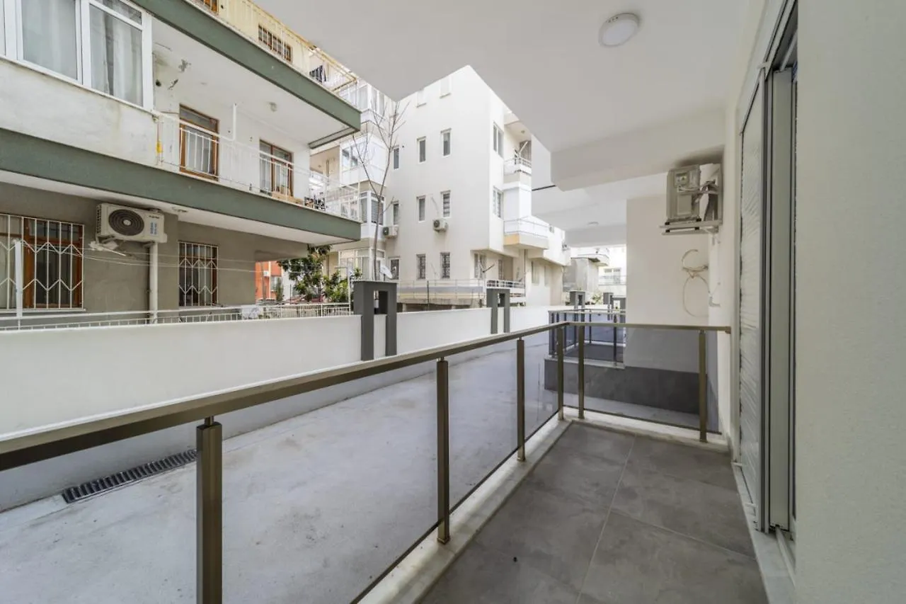 Modern And Cozy Apartment With Central Location And Balcony In Muratpasa, אנטליה טורקיה